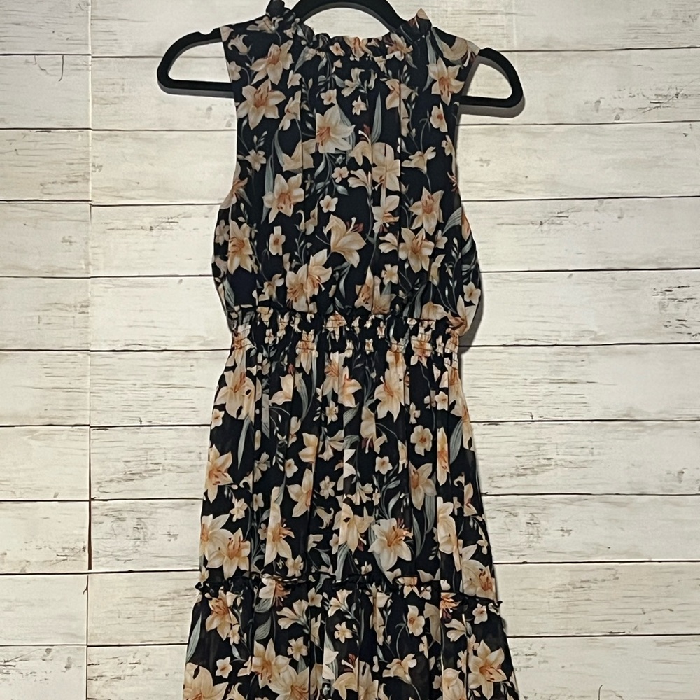 Elegant Floral Midi Dress - Navy Blue and Cream